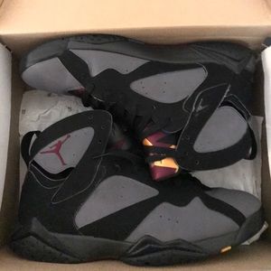 AIR JORDAN RETRO 7 BORDEAUX SIZE 11.5